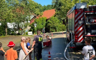 Blaulichttag an der Grund- und Mittelschule Buch am Erlbach